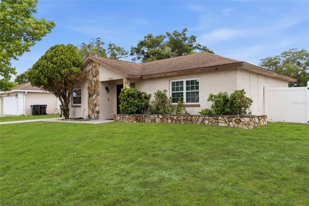 Photo of 12927 Montana Woods Lane, Orlando, FL 32824 (MLS # O6408782)