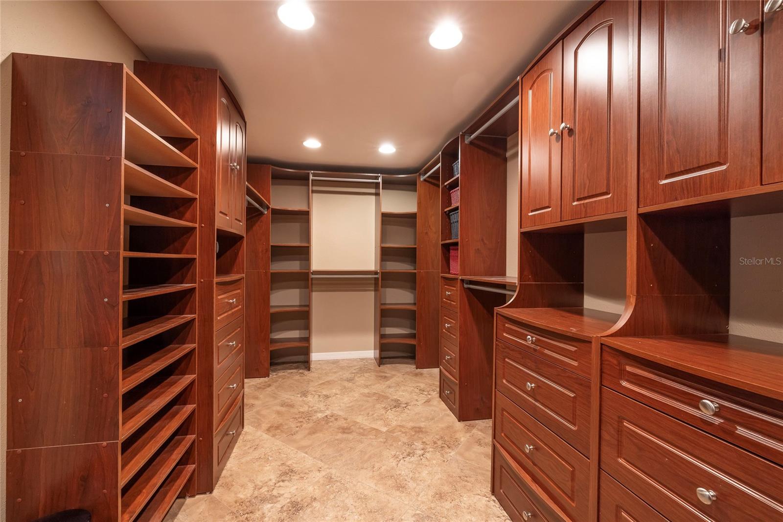 WORTHINGTON - Residential