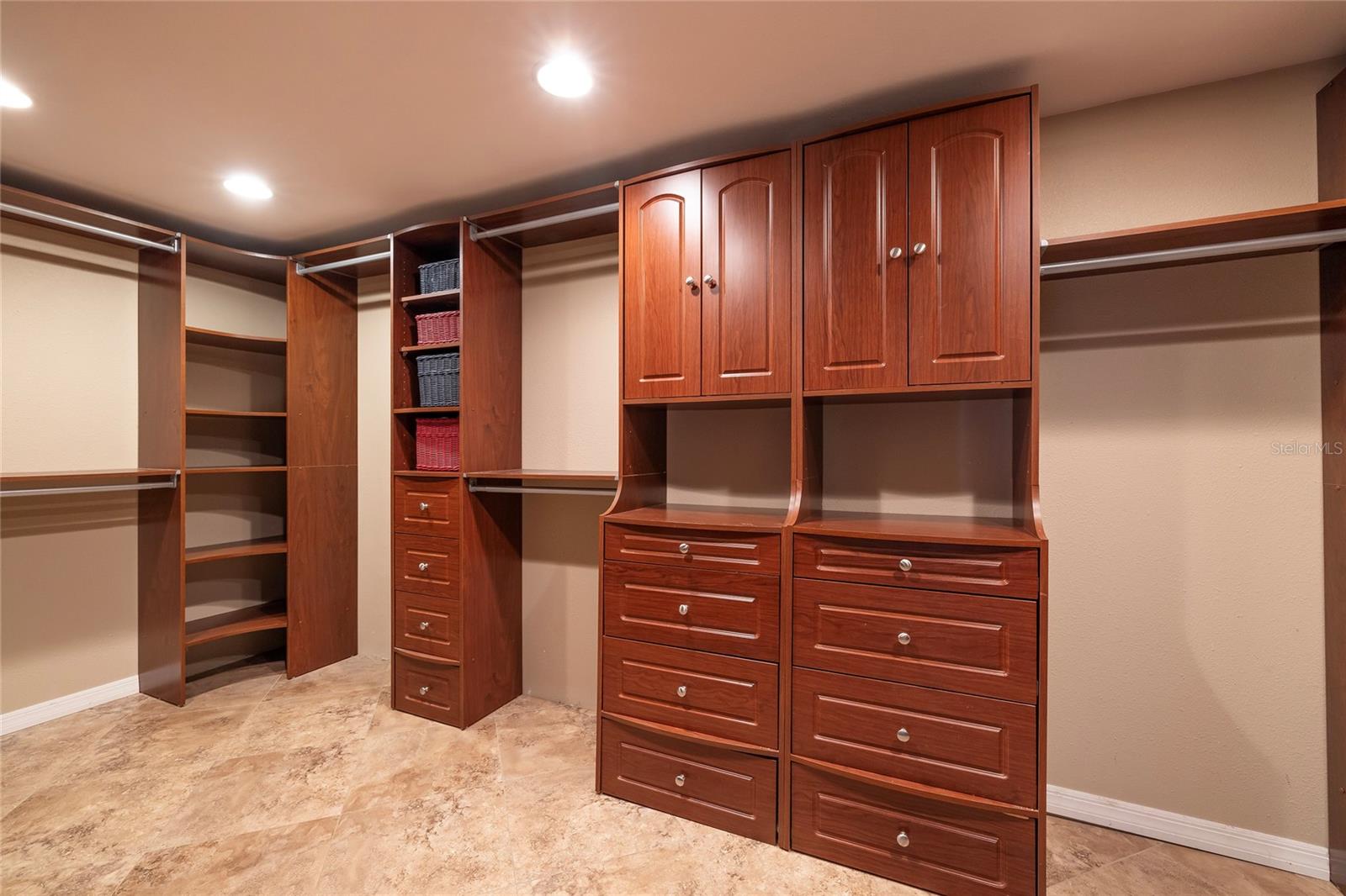 WORTHINGTON - Residential