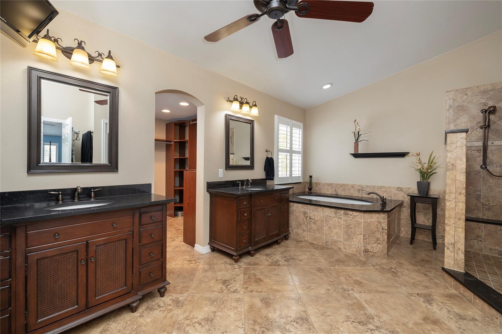 WORTHINGTON - Residential