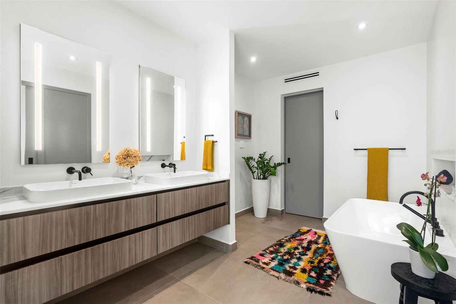 CONDADO - Residential