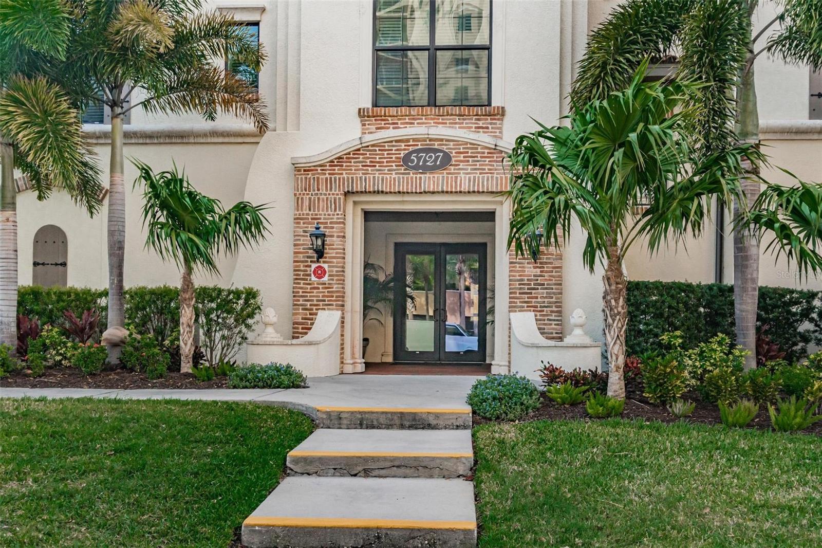 5727 YEATS MANOR DRIVE 402