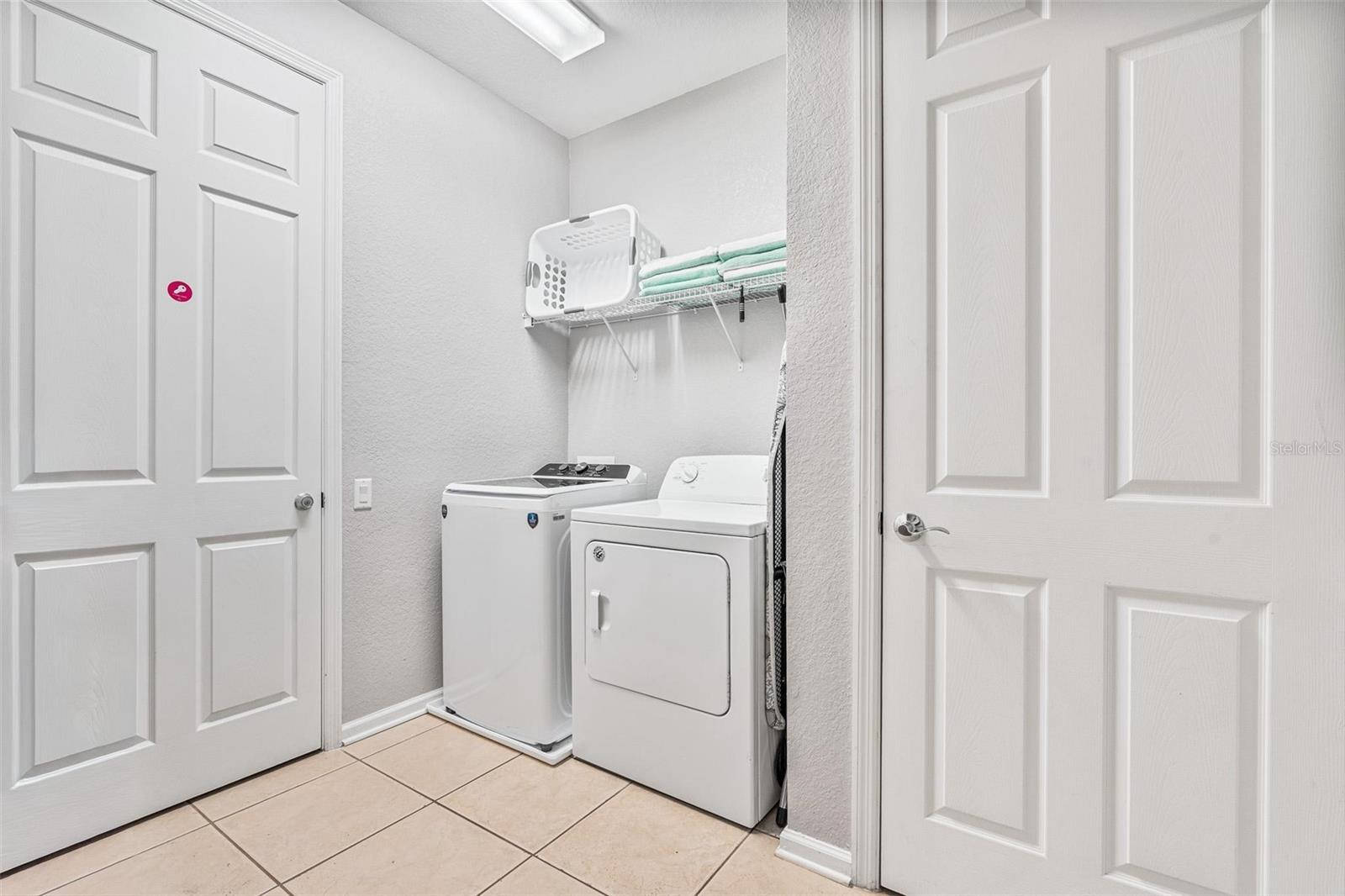 VISTA CAY/HARBOR SQUARE PH 5 - Residential