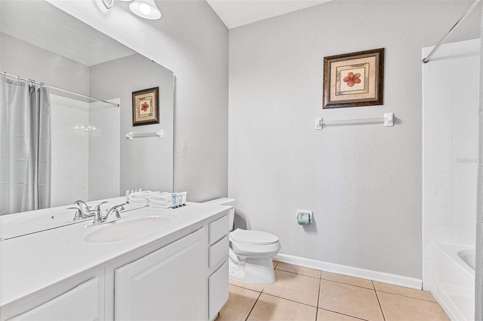 VISTA CAY/HARBOR SQUARE PH 5 - Residential