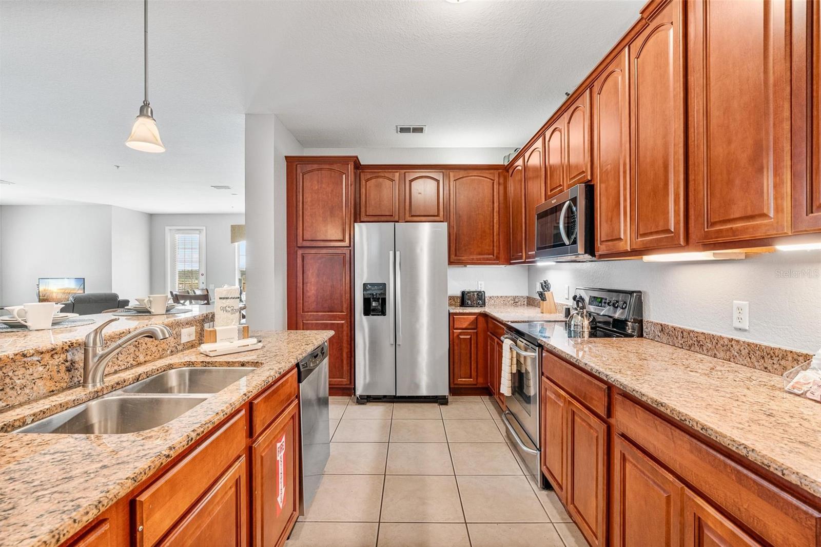 VISTA CAY/HARBOR SQUARE PH 5 - Residential