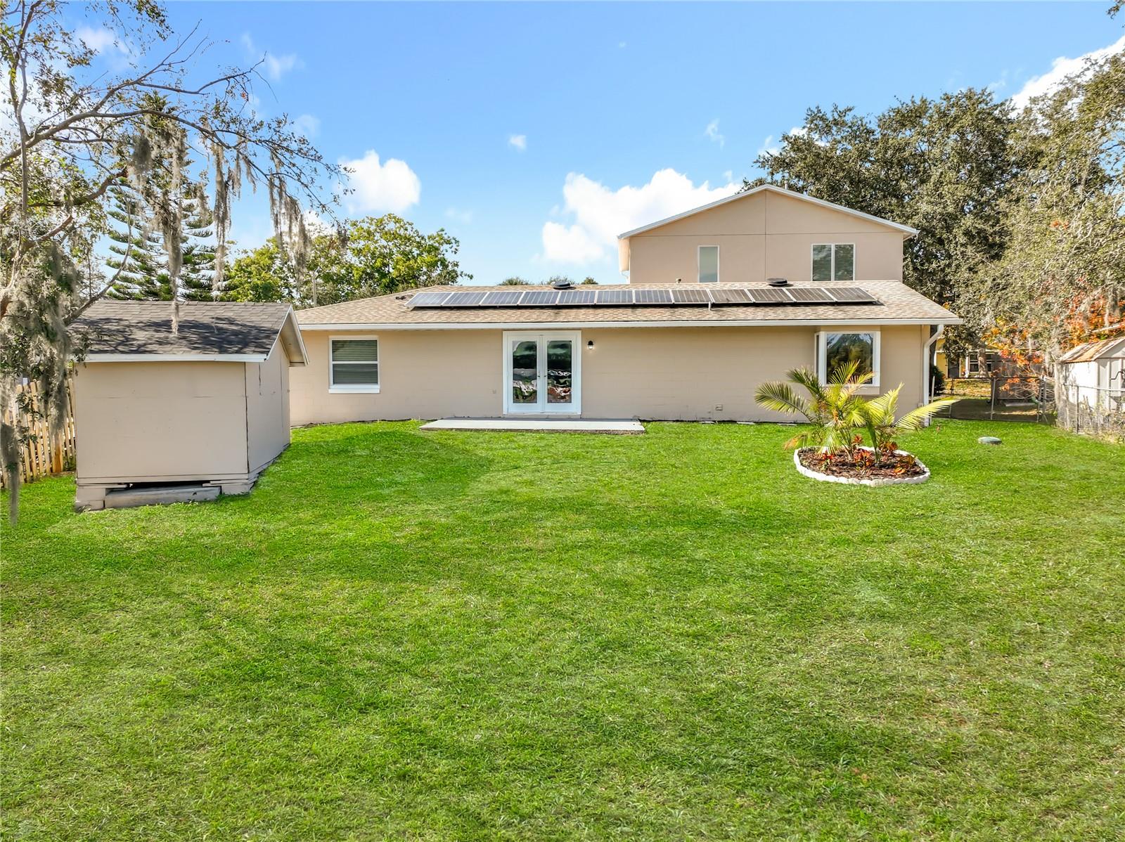 TWIN LAKES MANOR ADD 02 - Residential