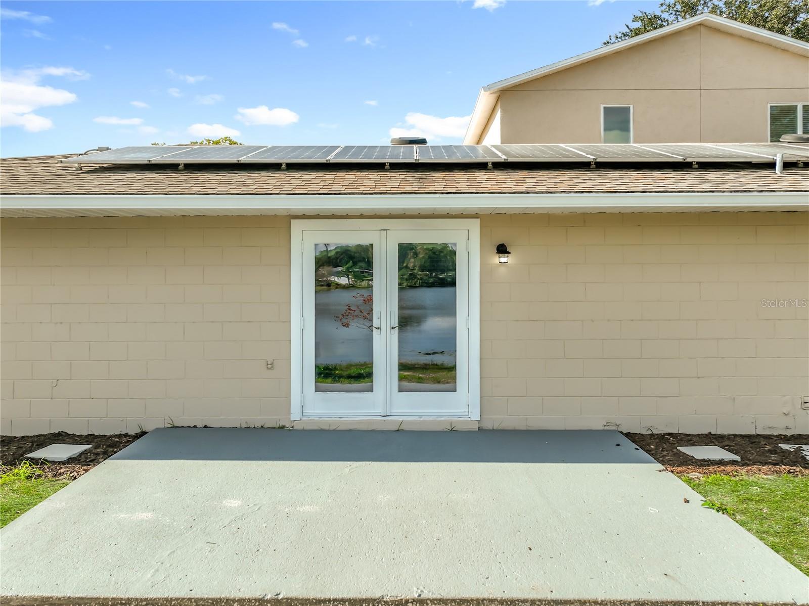 TWIN LAKES MANOR ADD 02 - Residential