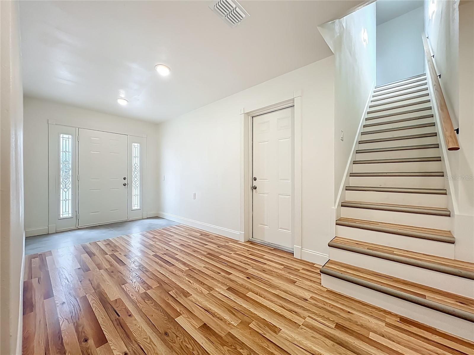 TWIN LAKES MANOR ADD 02 - Residential