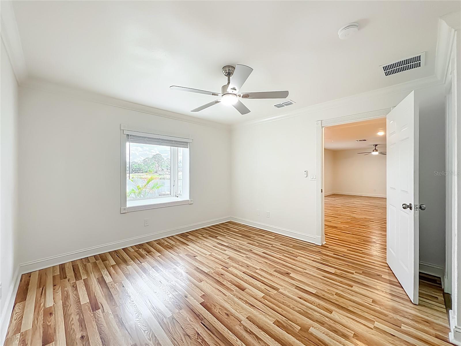 TWIN LAKES MANOR ADD 02 - Residential