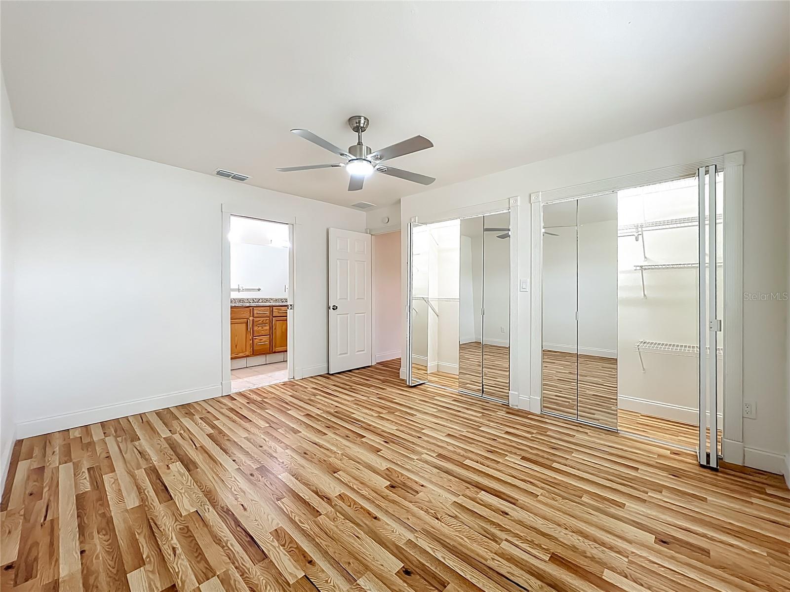 TWIN LAKES MANOR ADD 02 - Residential