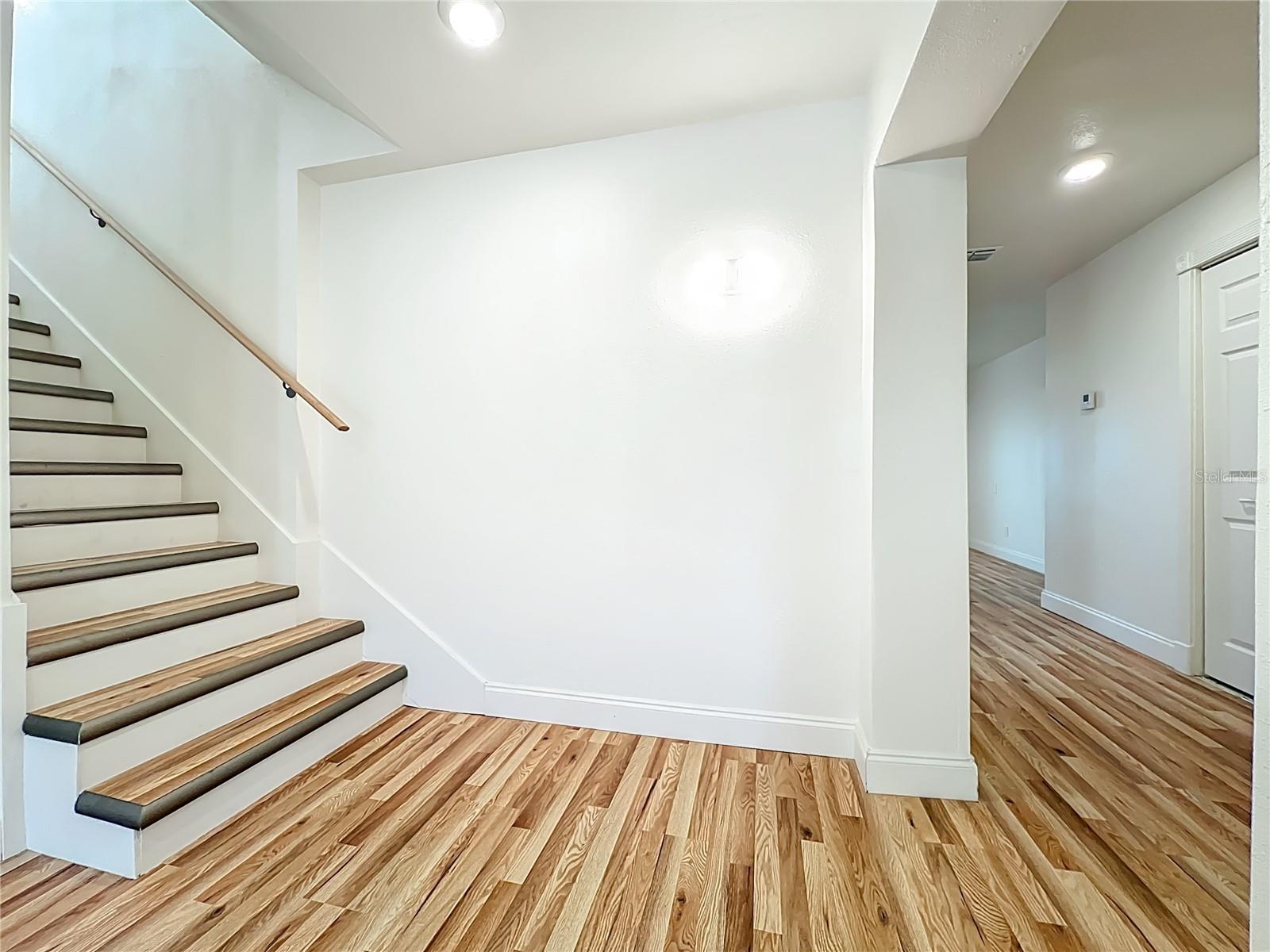 TWIN LAKES MANOR ADD 02 - Residential