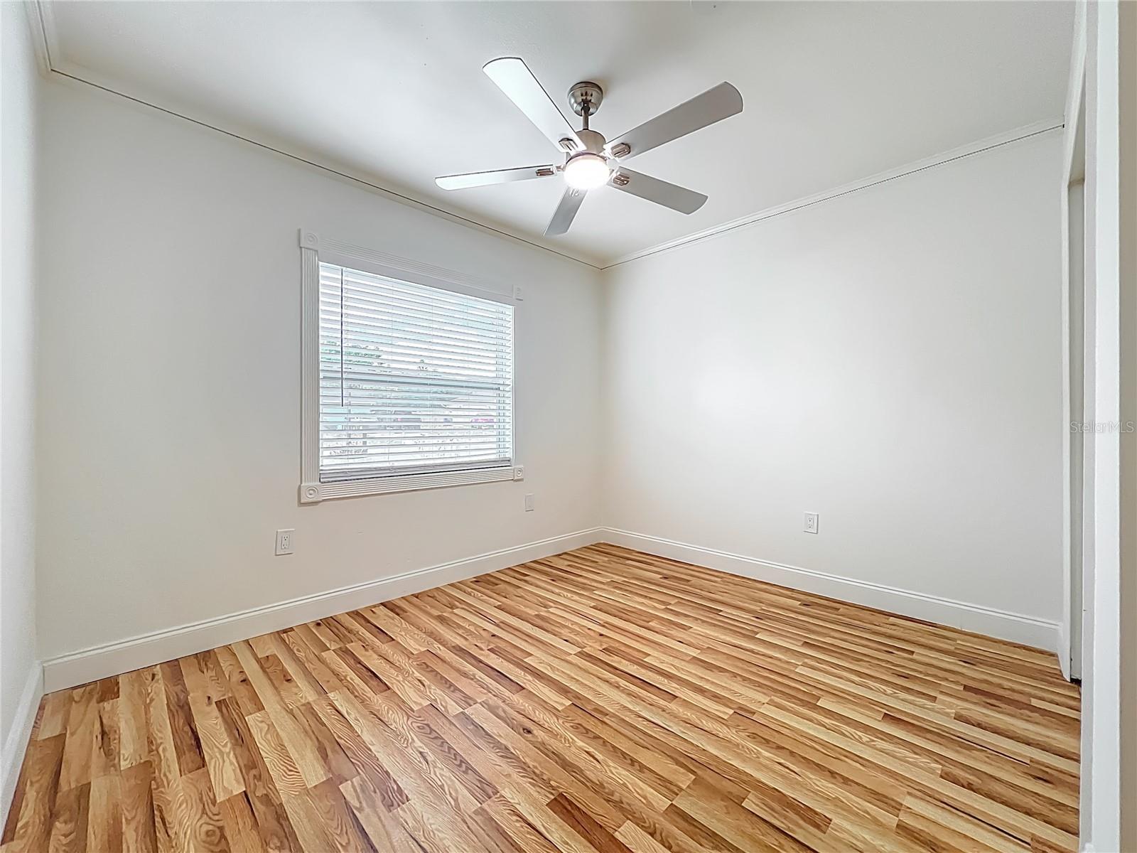 TWIN LAKES MANOR ADD 02 - Residential