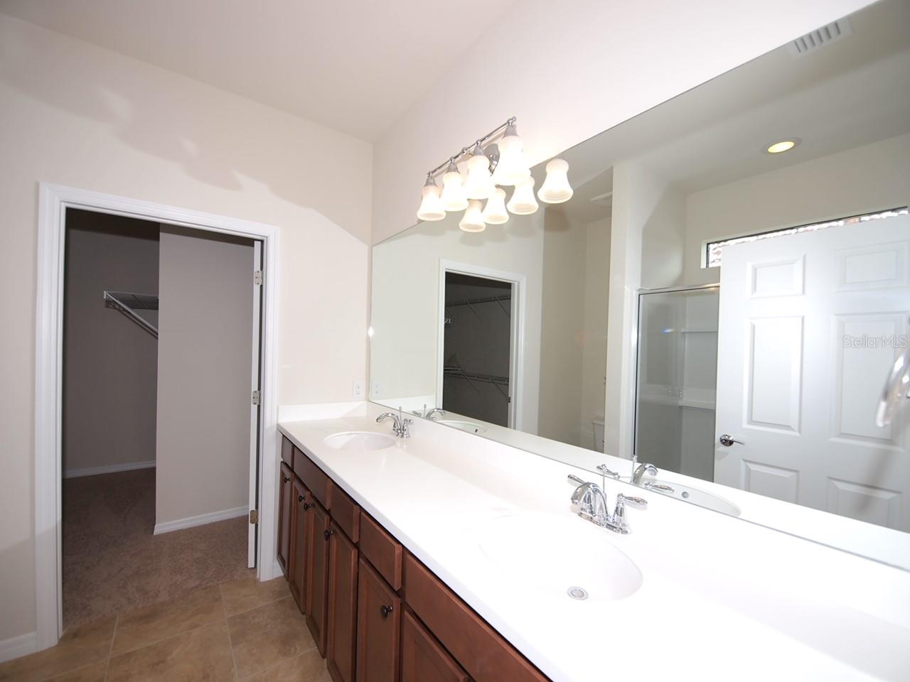 ISLANDWALK/WEST VLGS PH 1C-A - Residential Lease