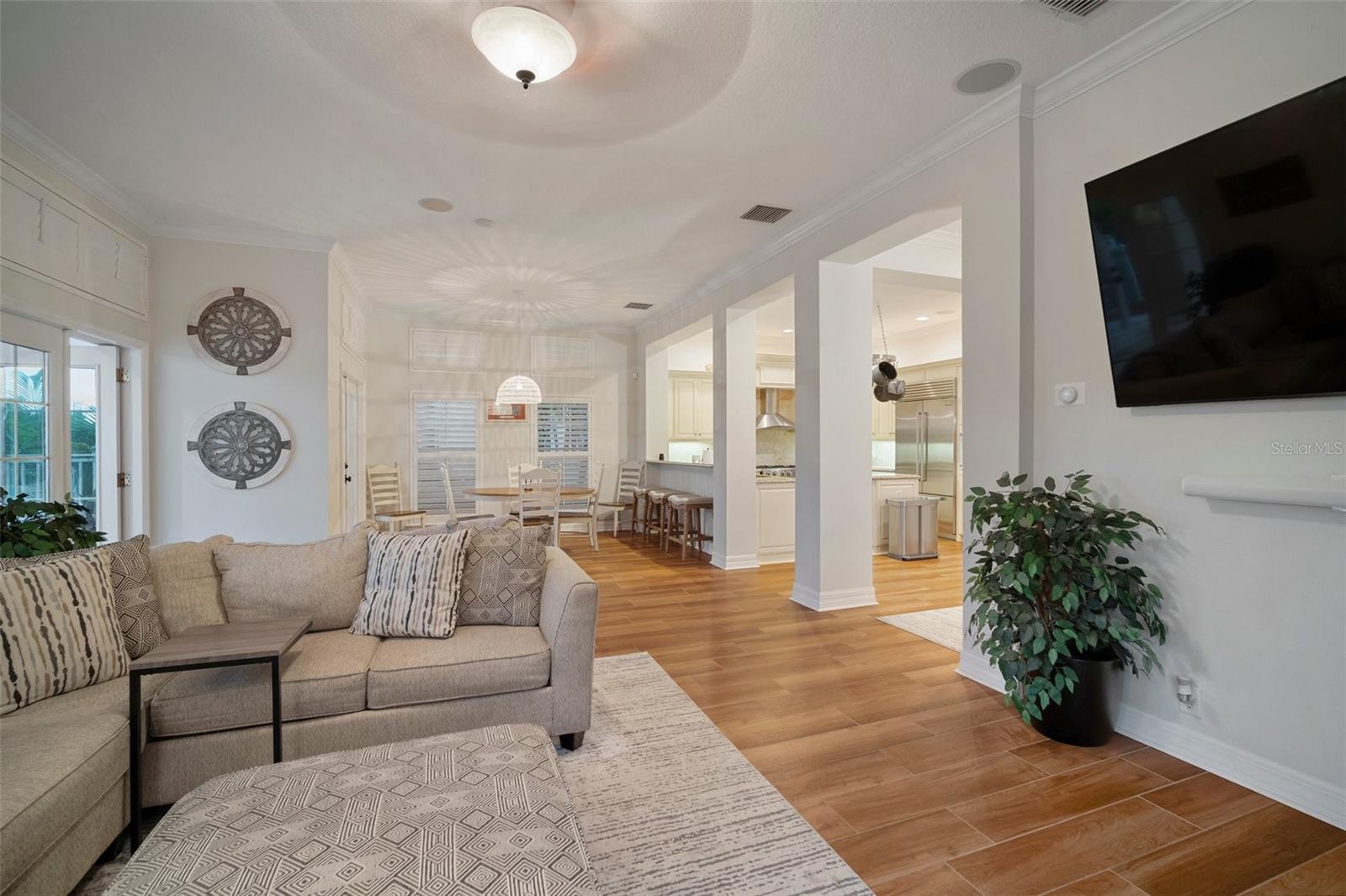 MIRABAY PH 3B-2 - Residential