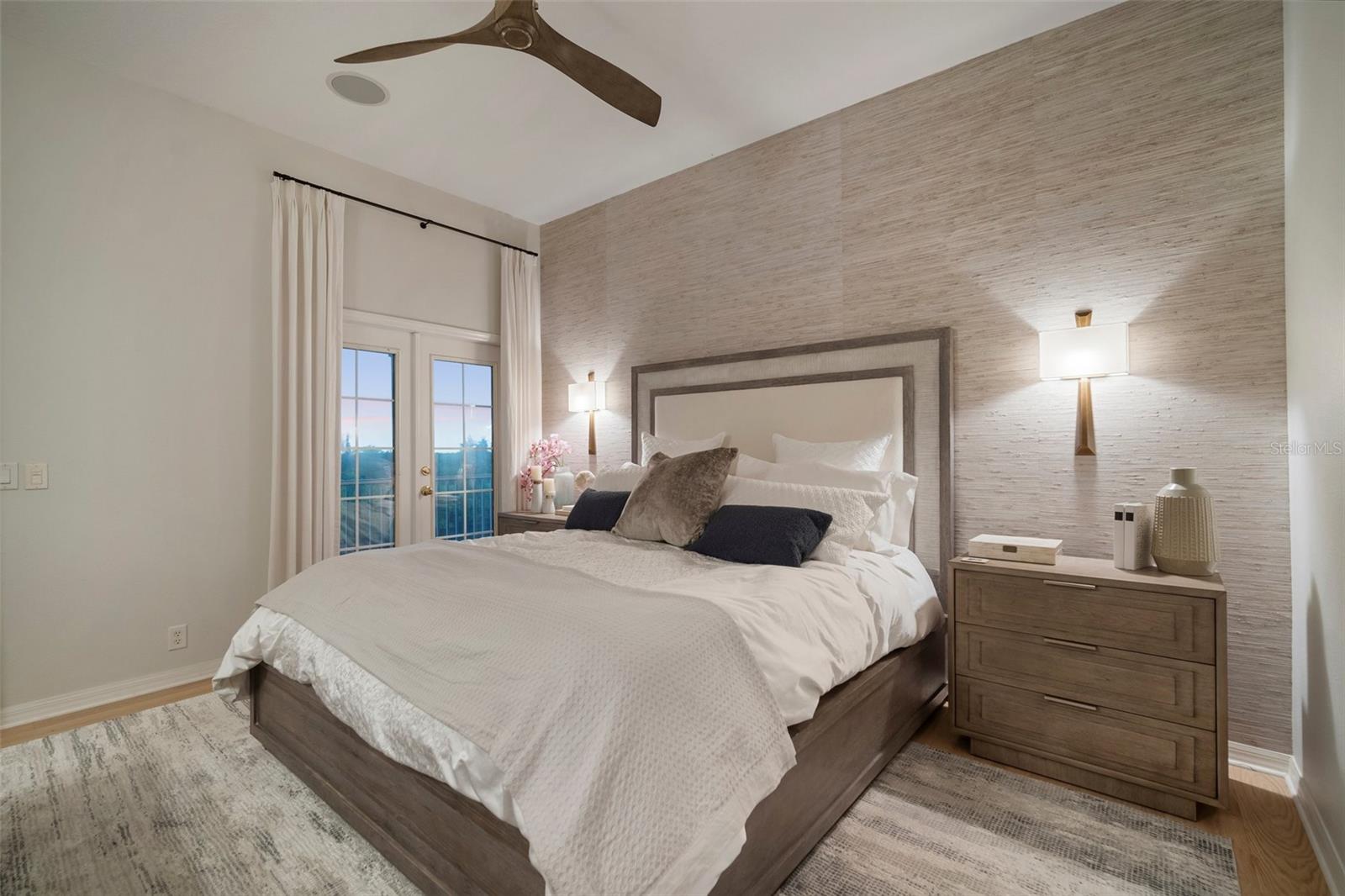 MIRABAY PH 3B-2 - Residential