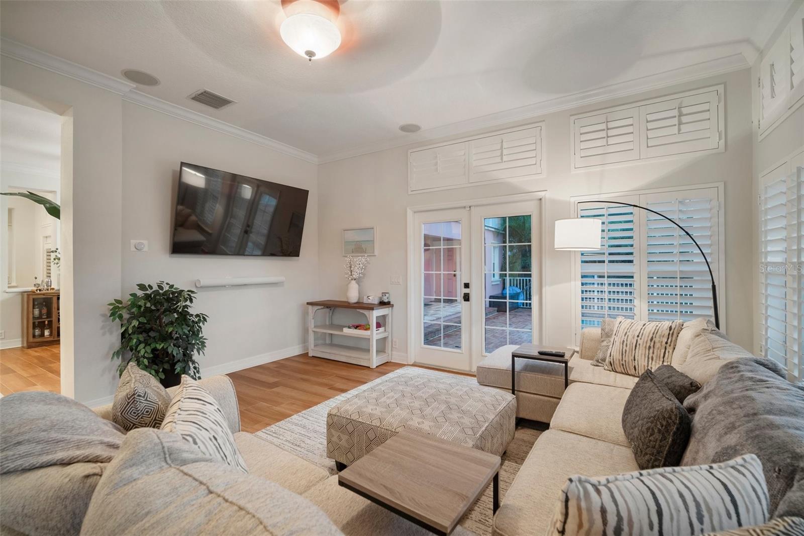 MIRABAY PH 3B-2 - Residential