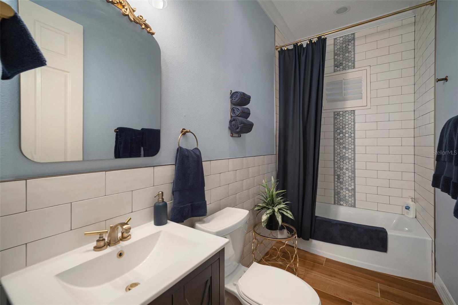 MIRABAY PH 3B-2 - Residential