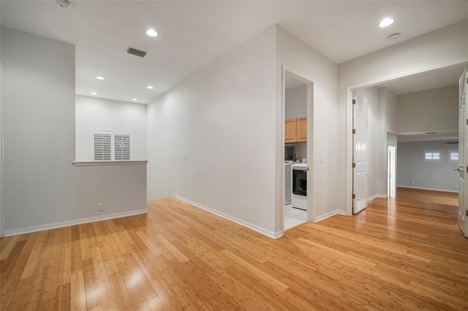 MIRABAY PH 3B-2 - Residential