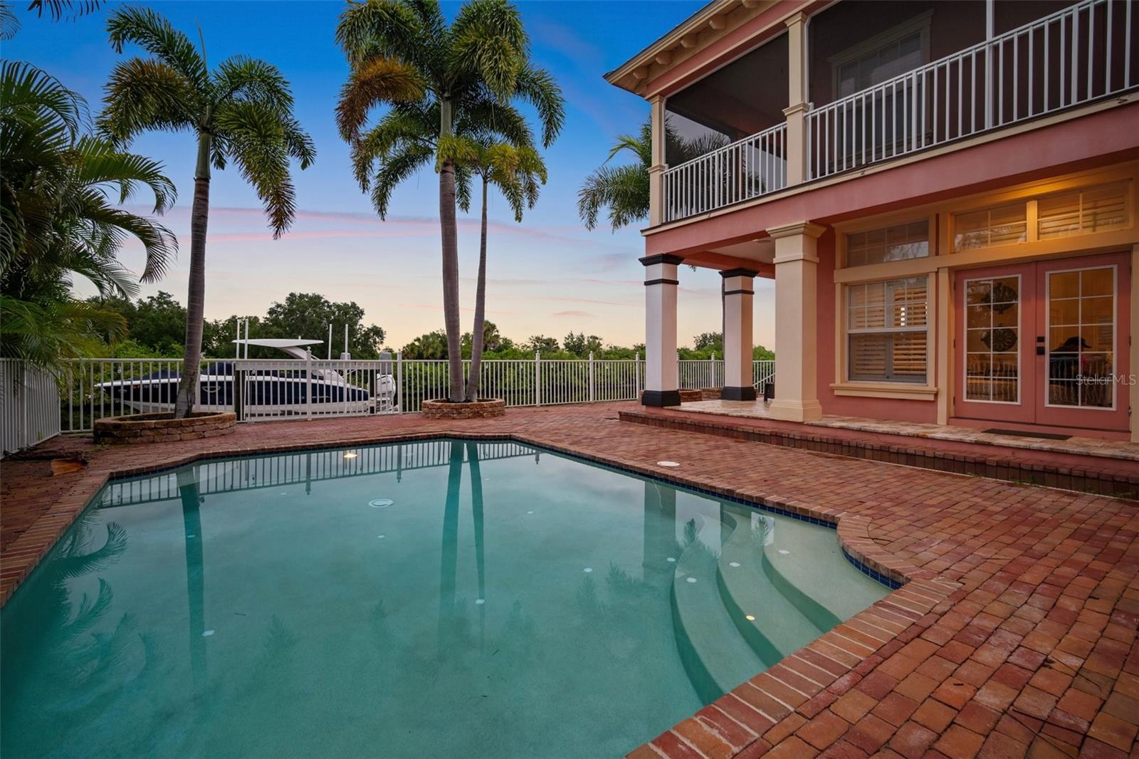 MIRABAY PH 3B-2 - Residential