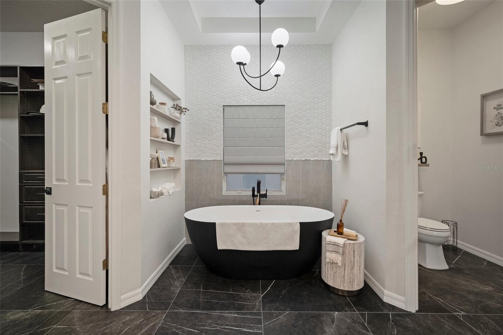MIRABAY PH 3B-2 - Residential