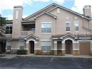 1 mile from Hunters Green, close to golf courses, shopping schools and interstate look at the price! the pool and club house. and interstate look at the price!