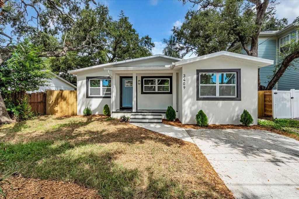 Photo of 3409 W Villa Rosa Street, Tampa, FL 33611 (MLS # TB8433017)