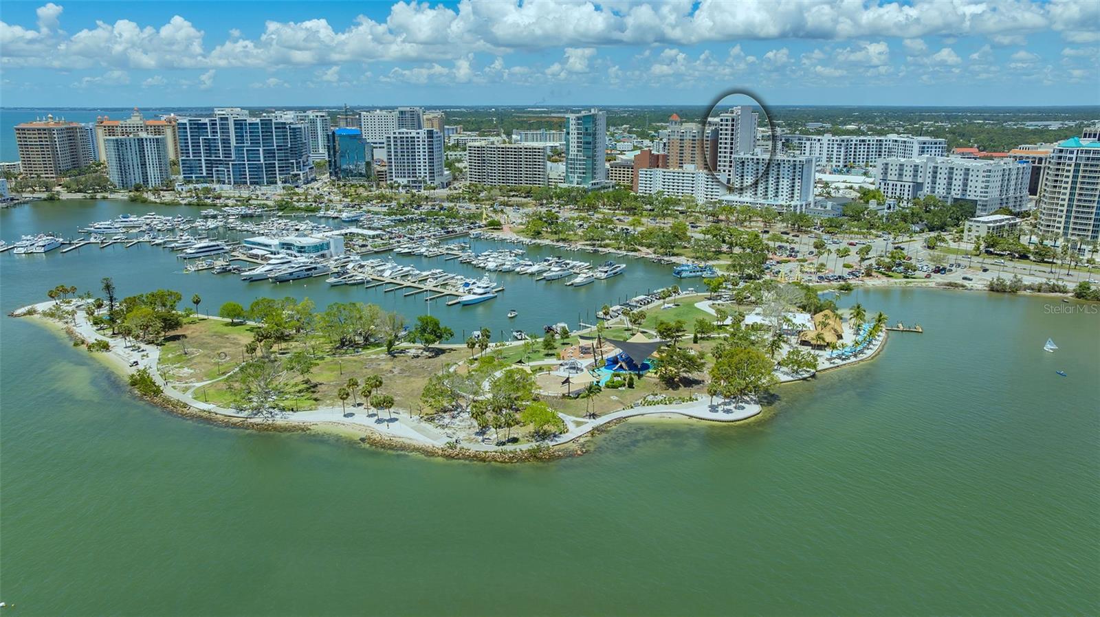 THE DEMARCAY - Residential