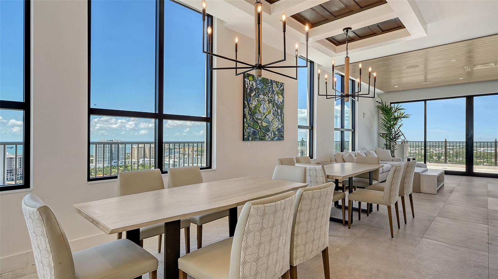 THE DEMARCAY - Residential