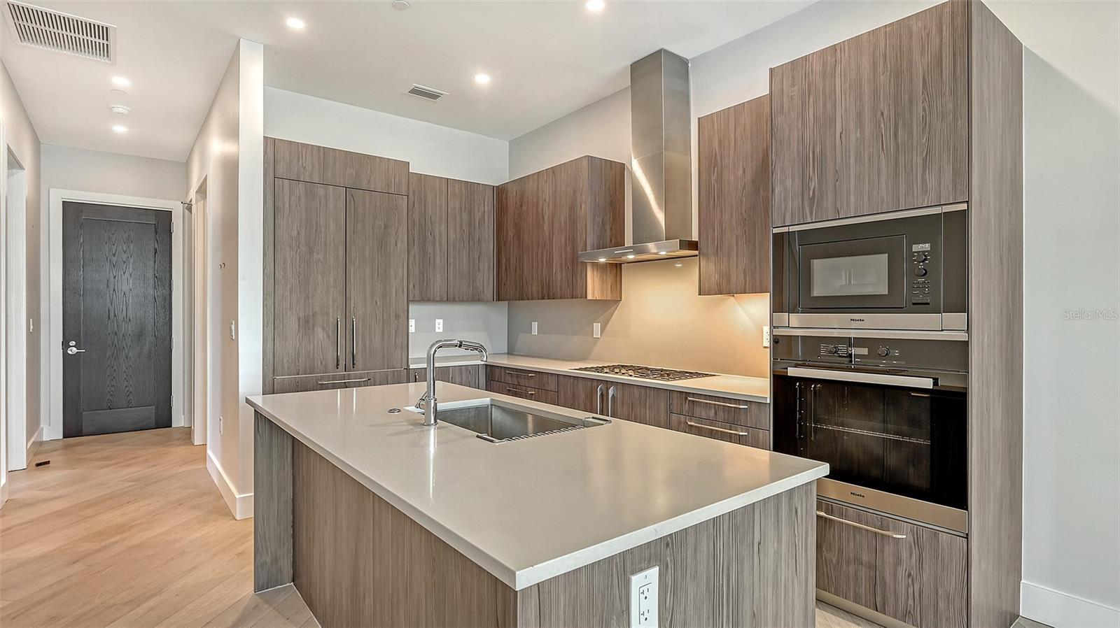 THE DEMARCAY - Residential