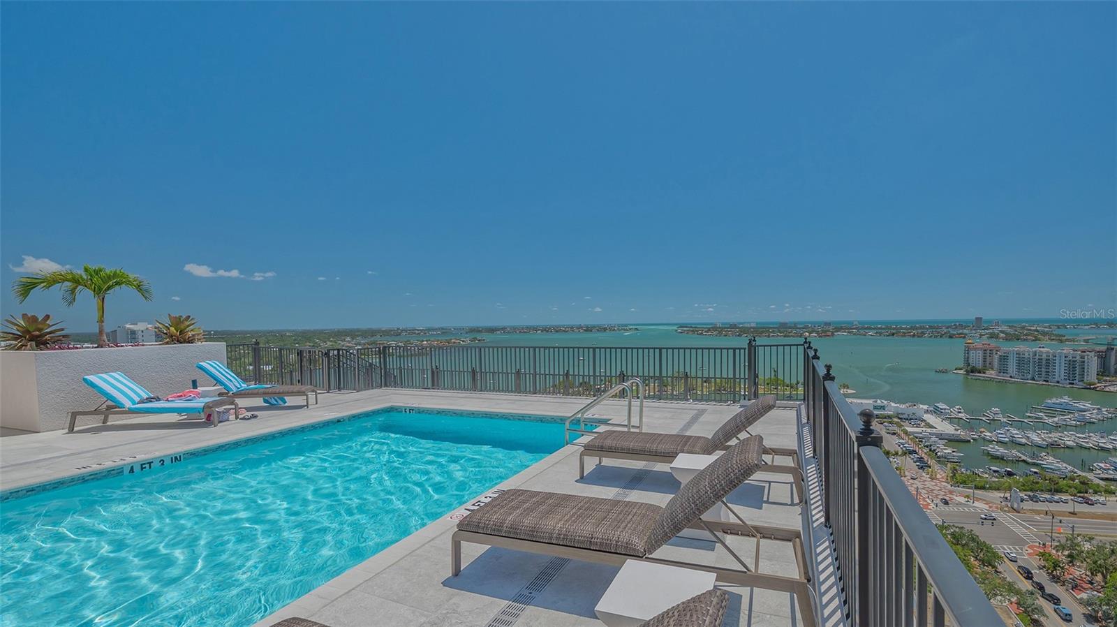 THE DEMARCAY - Residential