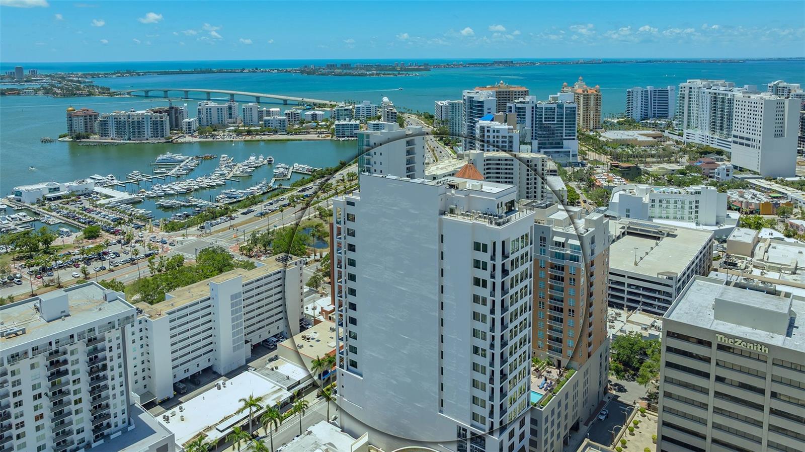 THE DEMARCAY - Residential