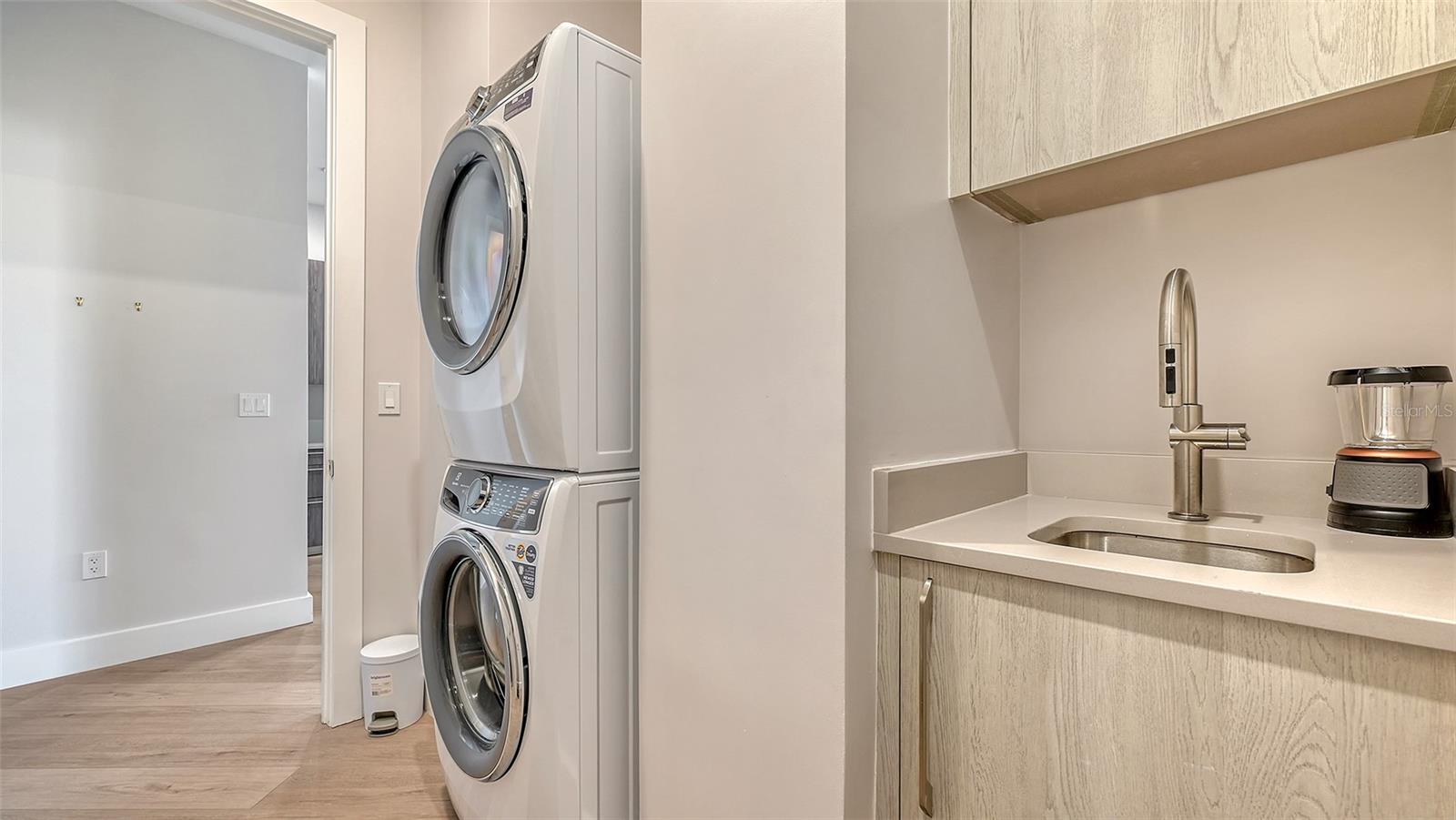 THE DEMARCAY - Residential