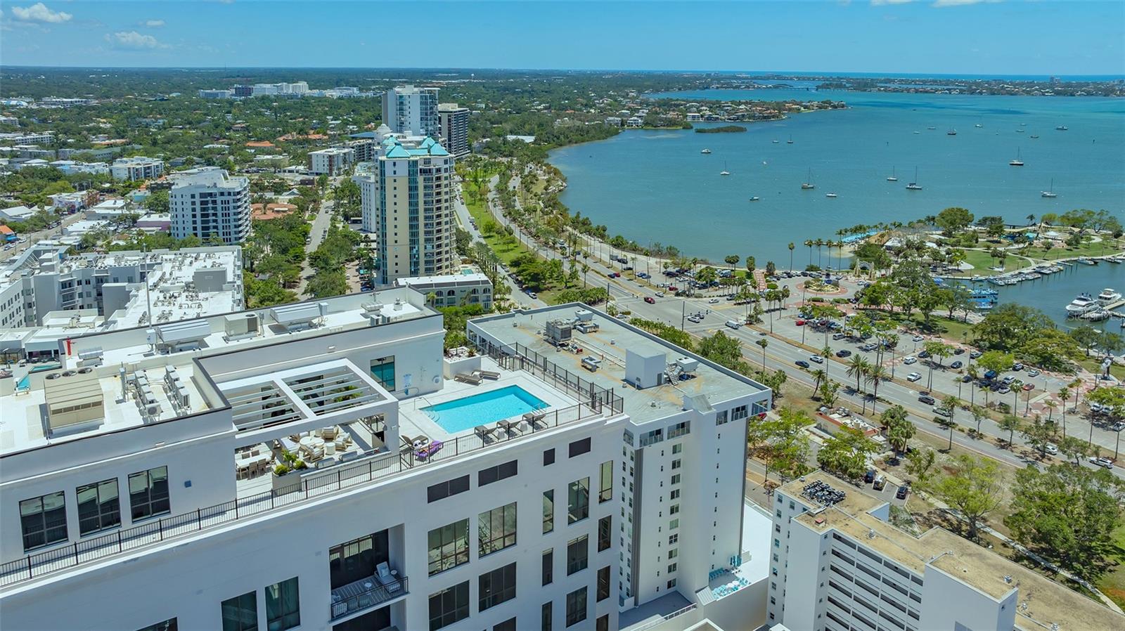 THE DEMARCAY - Residential