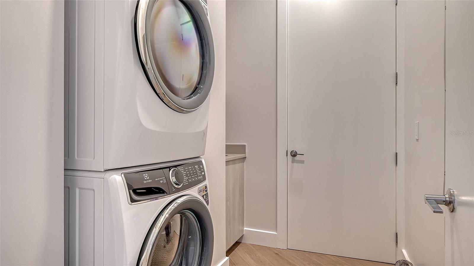 THE DEMARCAY - Residential