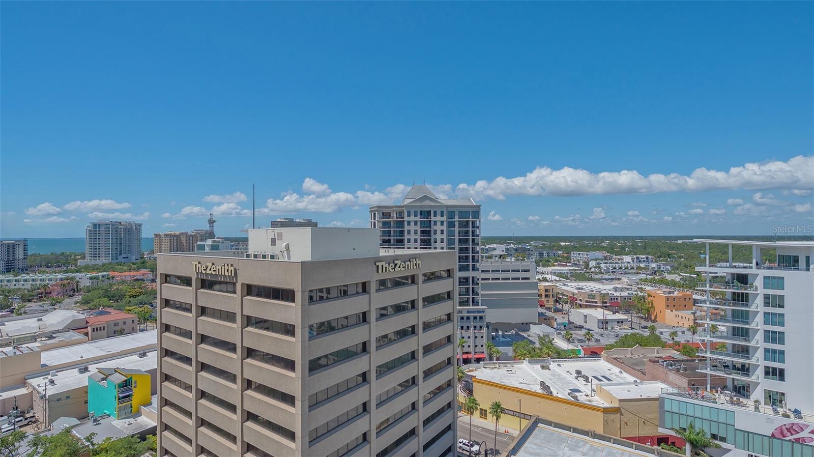 THE DEMARCAY - Residential