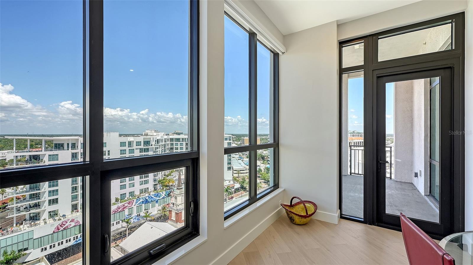 THE DEMARCAY - Residential