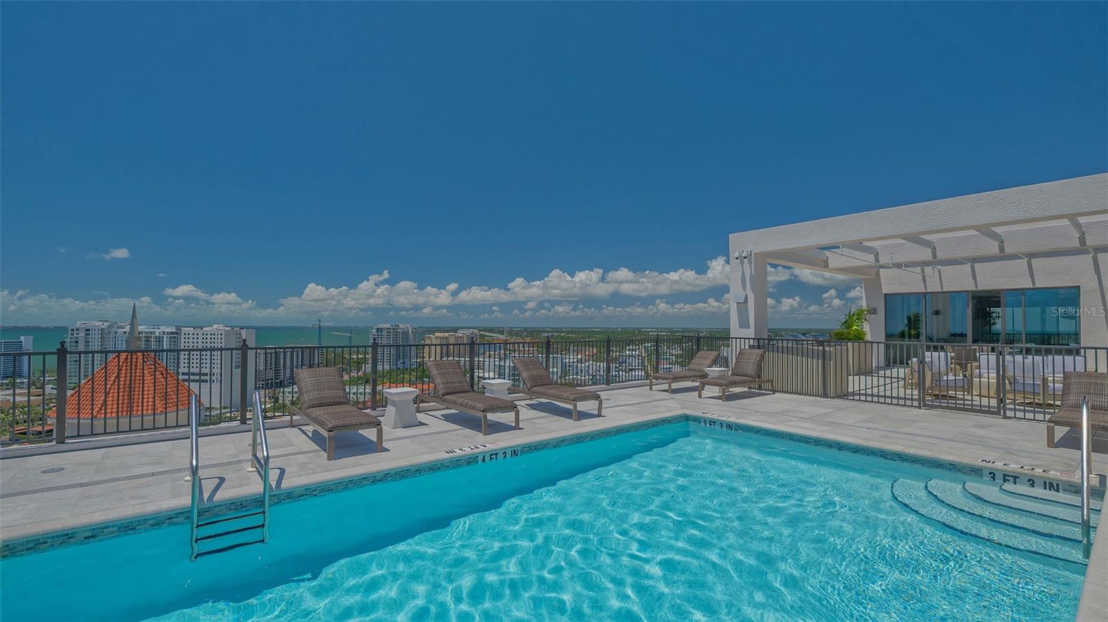 THE DEMARCAY - Residential