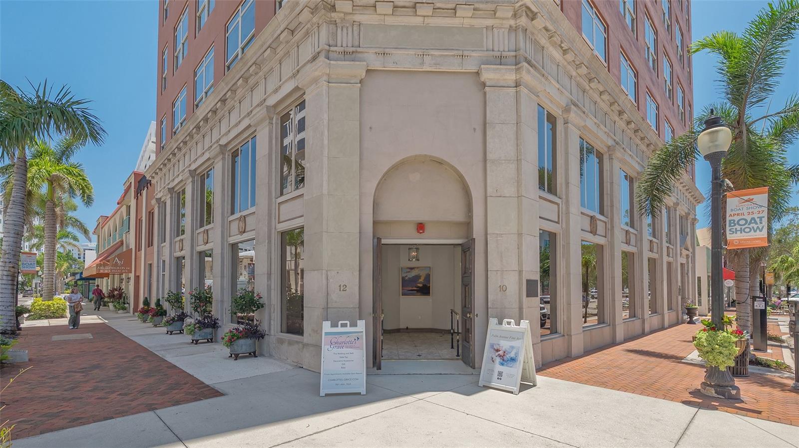 THE DEMARCAY - Residential