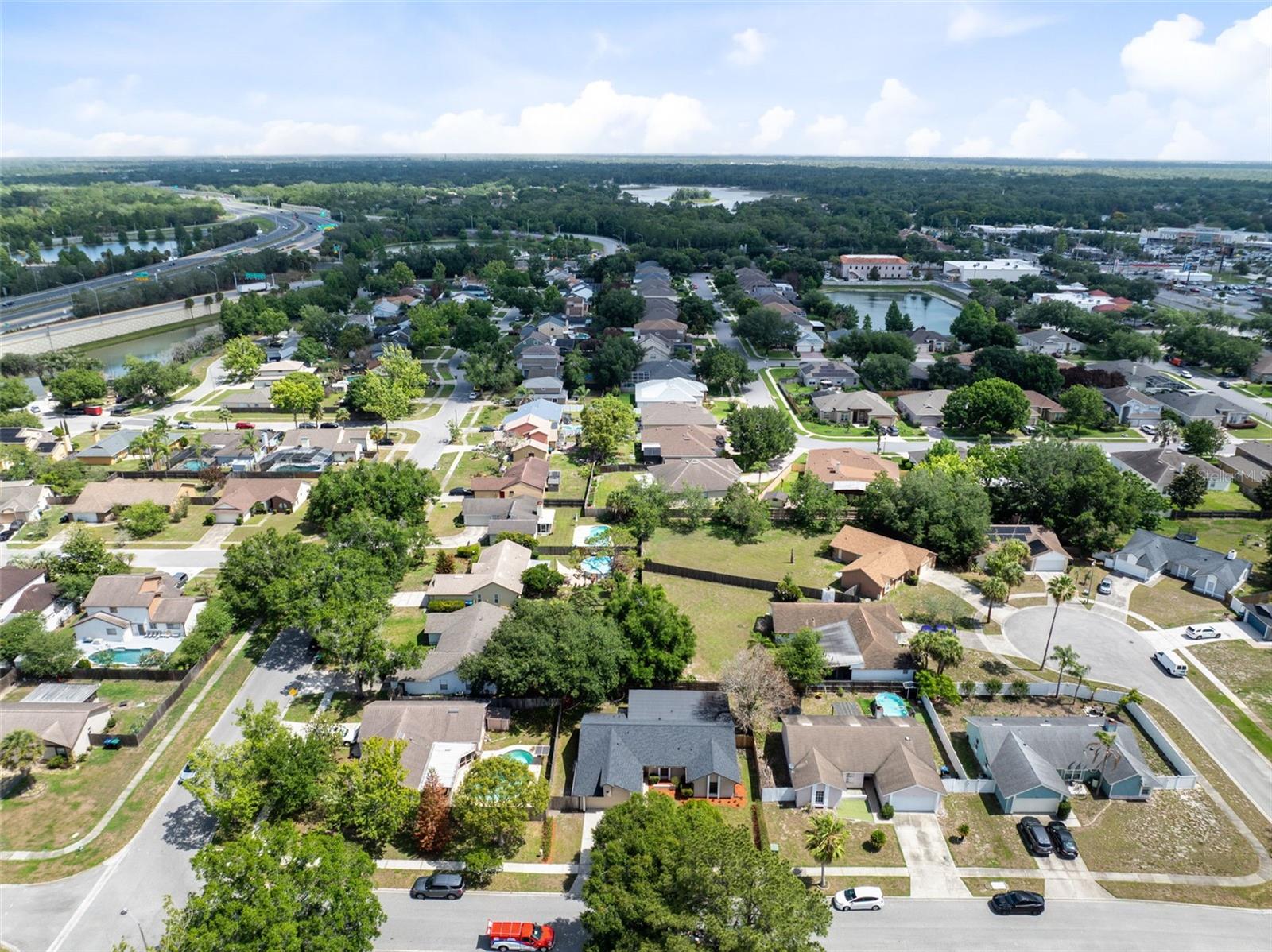 HUNTERS TRACE - Residential