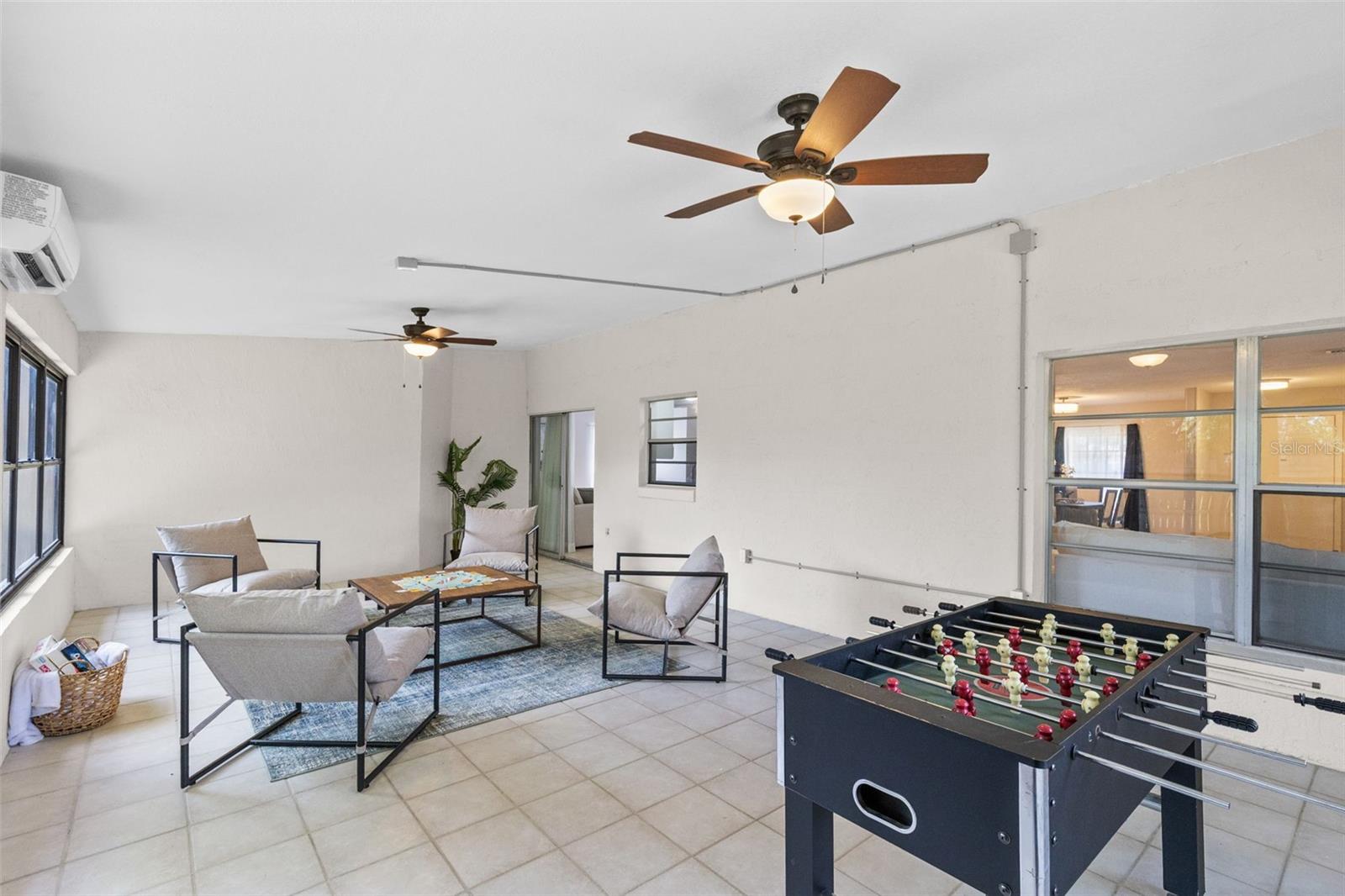 HUNTERS TRACE - Residential