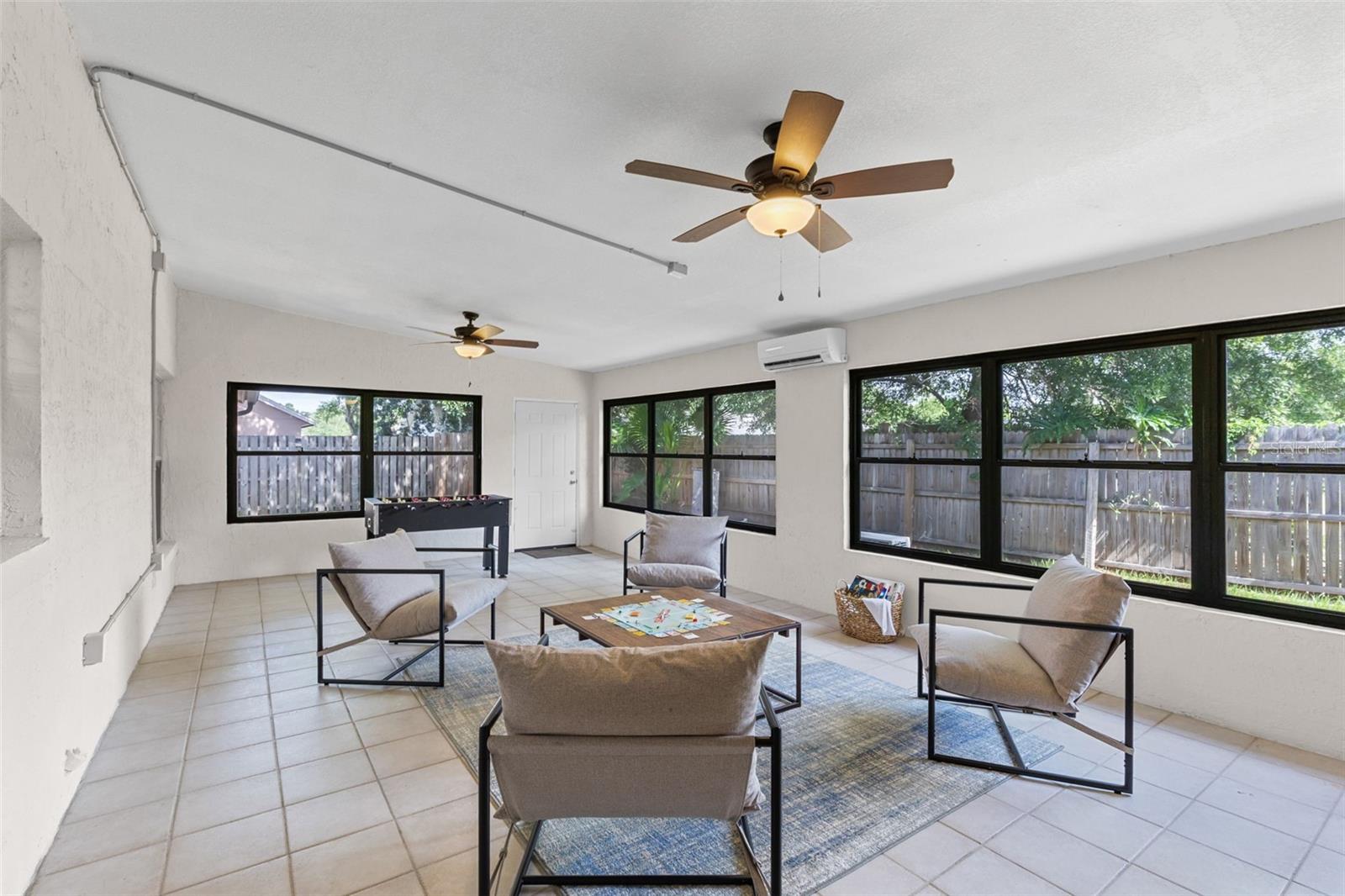 HUNTERS TRACE - Residential