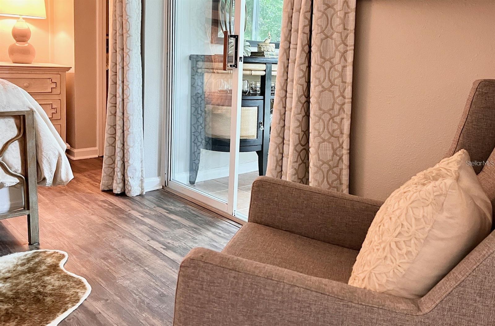 LAKE KILLARNEY CONDO - Residential Lease