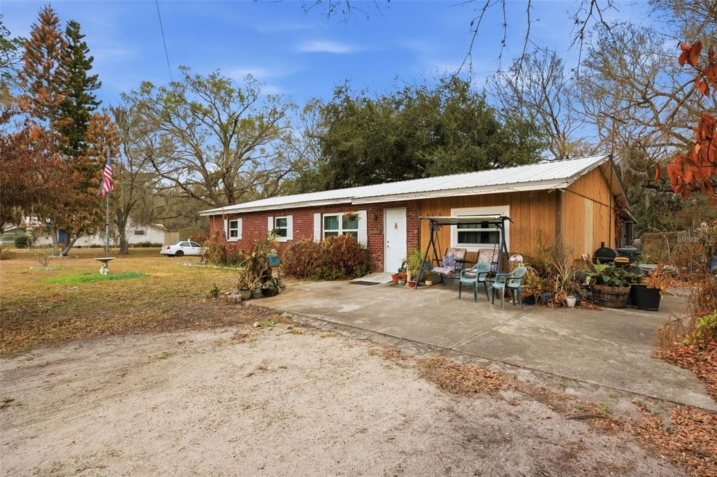 Photo of 515 Lemon Street, Mulberry, FL 33860 (MLS # S5144835)