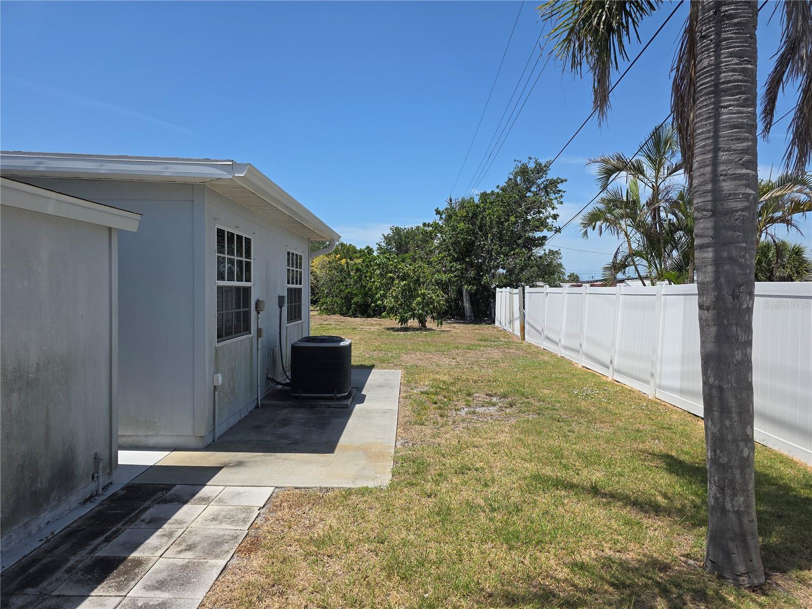 RIVER EDGE 02 - Residential