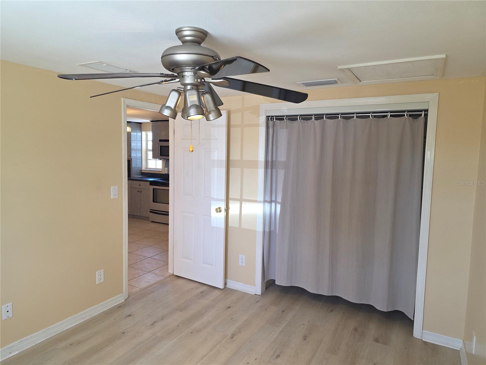 RIVER EDGE 02 - Residential