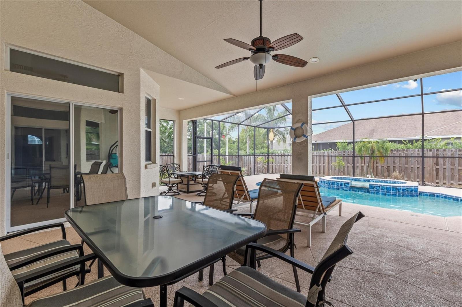 GLENWOOD GULF TRACE - Residential