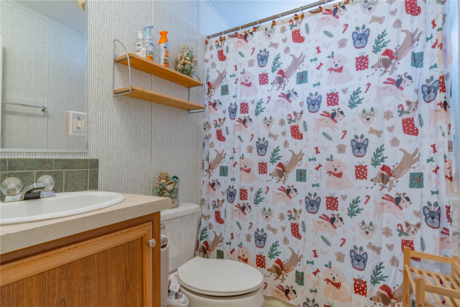 HILTOP VILLAGE - Residential