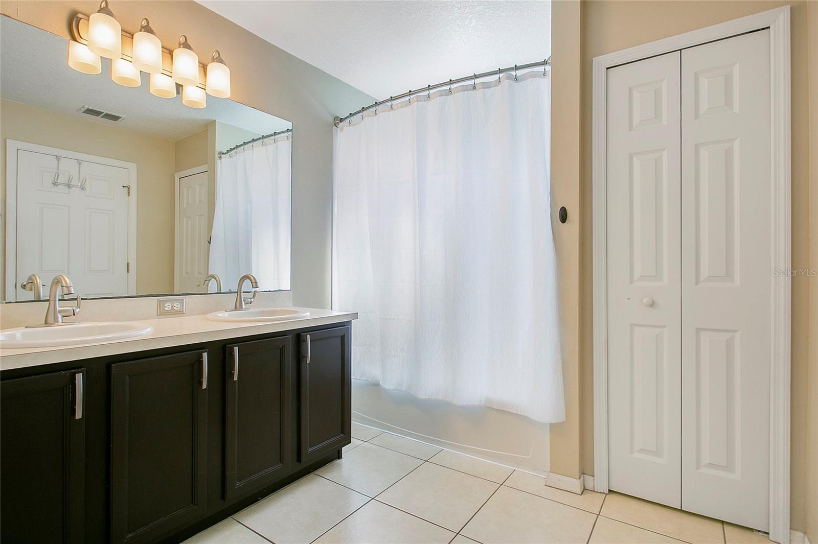 STONE CREEK 44/131 - Residential