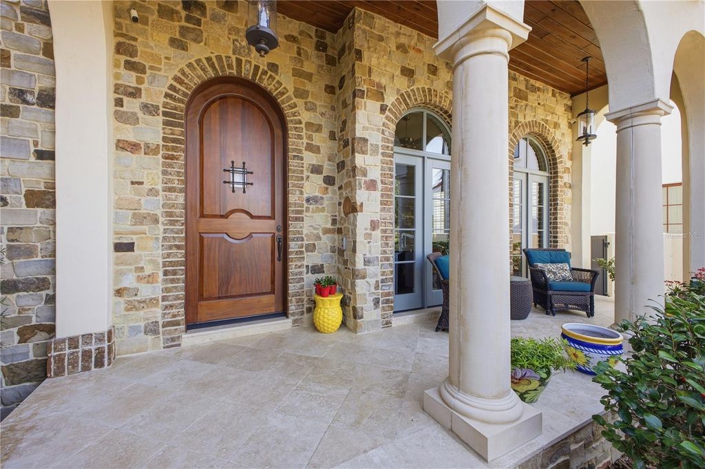 Photo of 10164 Carthay Drive, Orlando, FL 32836 (MLS # O6373084)