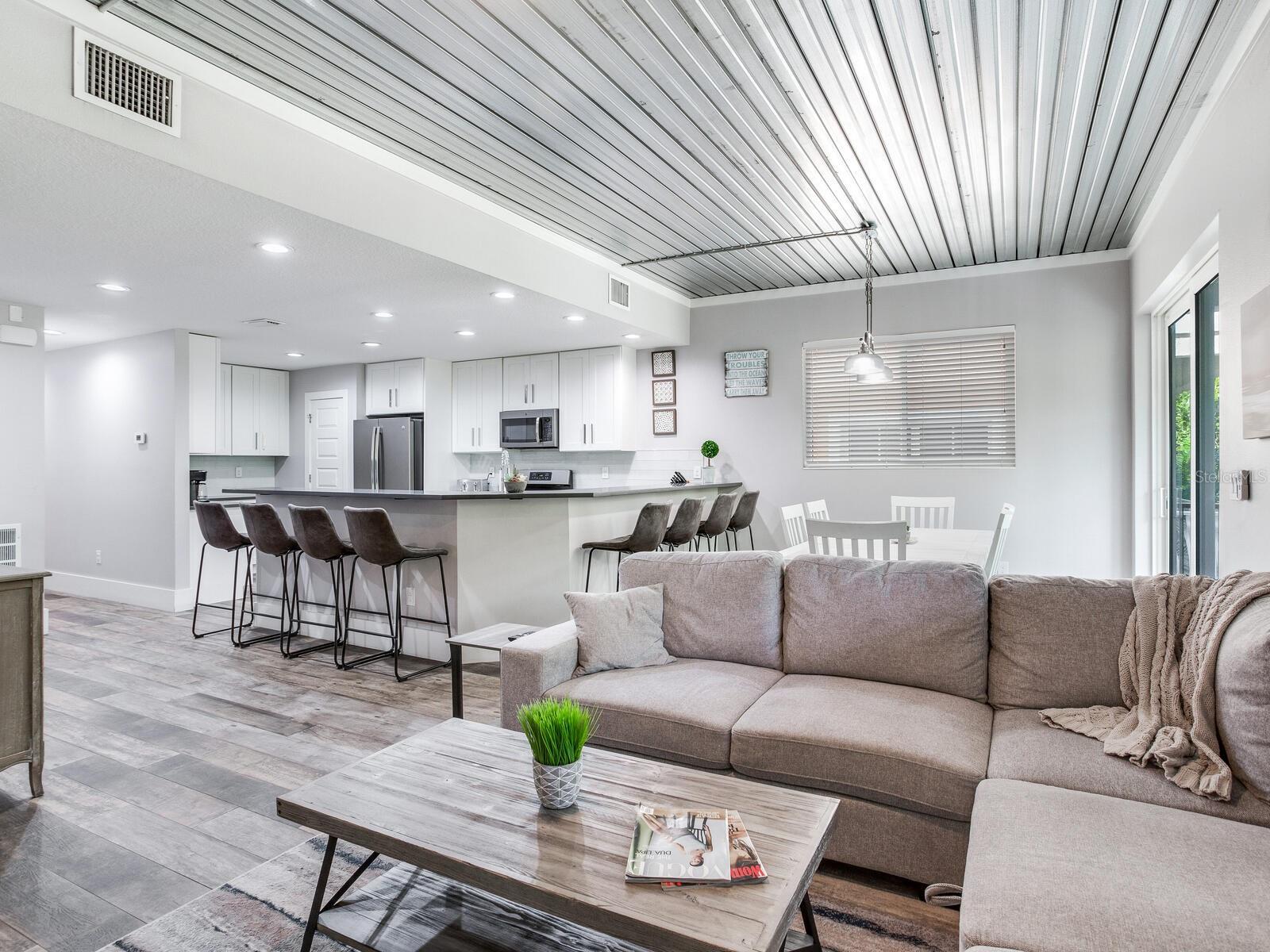 GAY SHORES - Residential Lease
